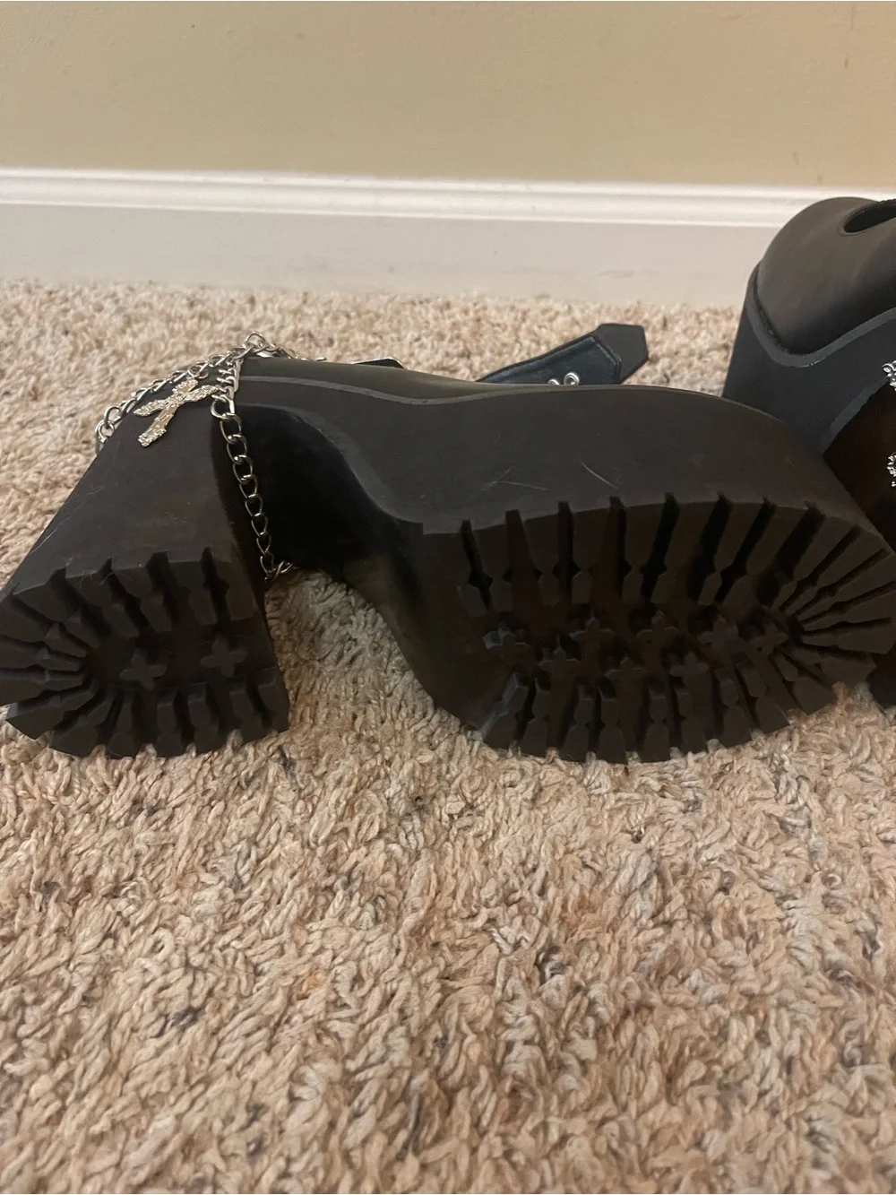 Dolls Kill Widow “Damned if I do” platform Mary Janes. Sz 9 NWT